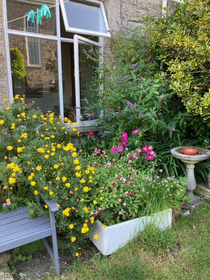 The Old Post House 3*